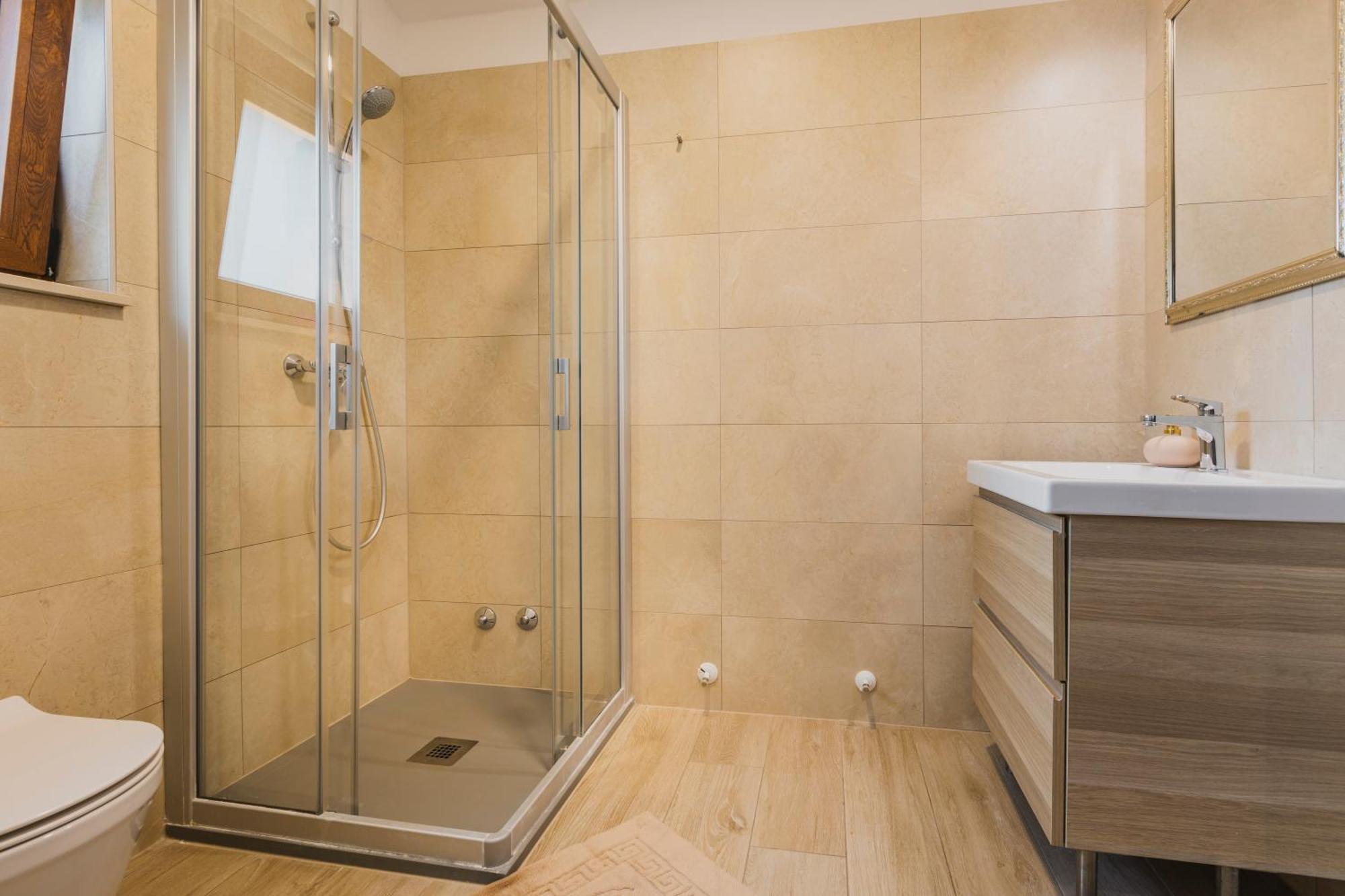 Rooms With Breakfast Near Porec Nova Vas  Ngoại thất bức ảnh